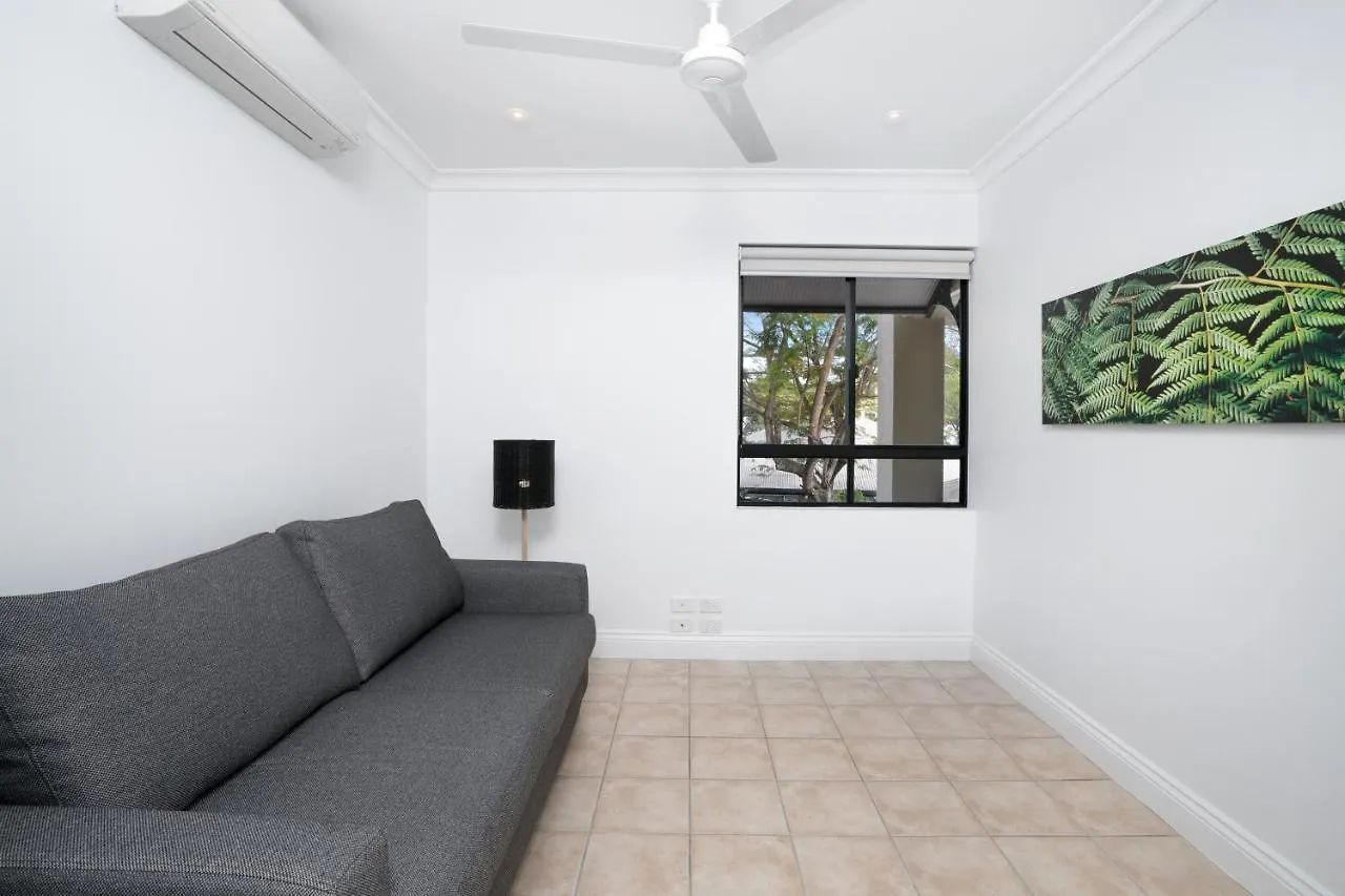 Club Wyndham Cairns Hotel