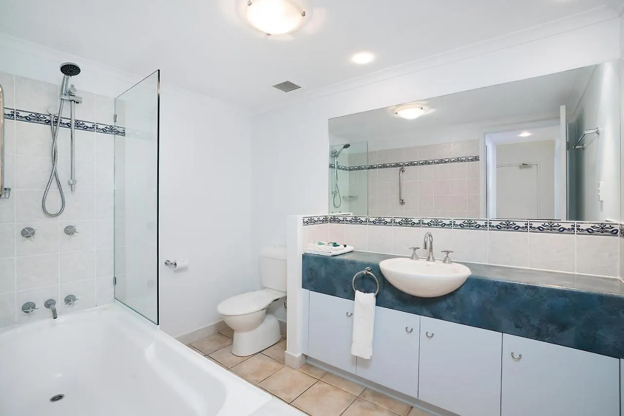 Club Wyndham Cairns Hotel